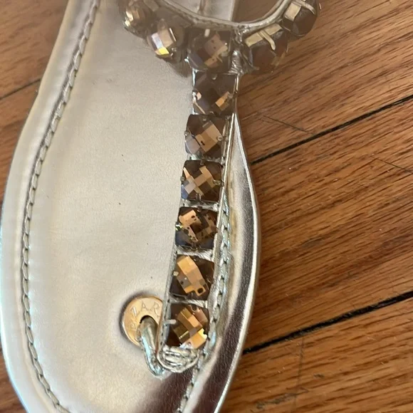 Zara - gold flats, thing t strap , Sz 39 - Picture 3 of 3